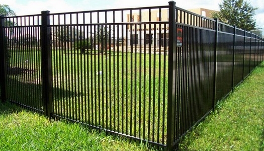 aluminum fence full puppy picket