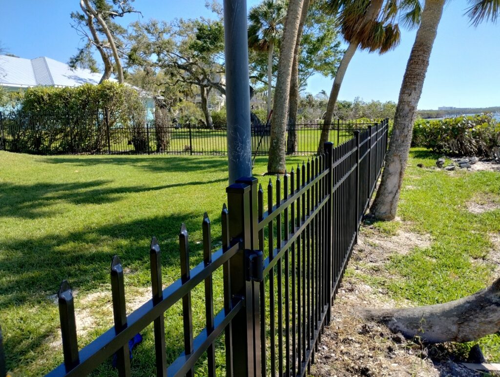 Aluminum Fence Installation Tampa Florida